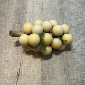 Vintage mid century grape cluster